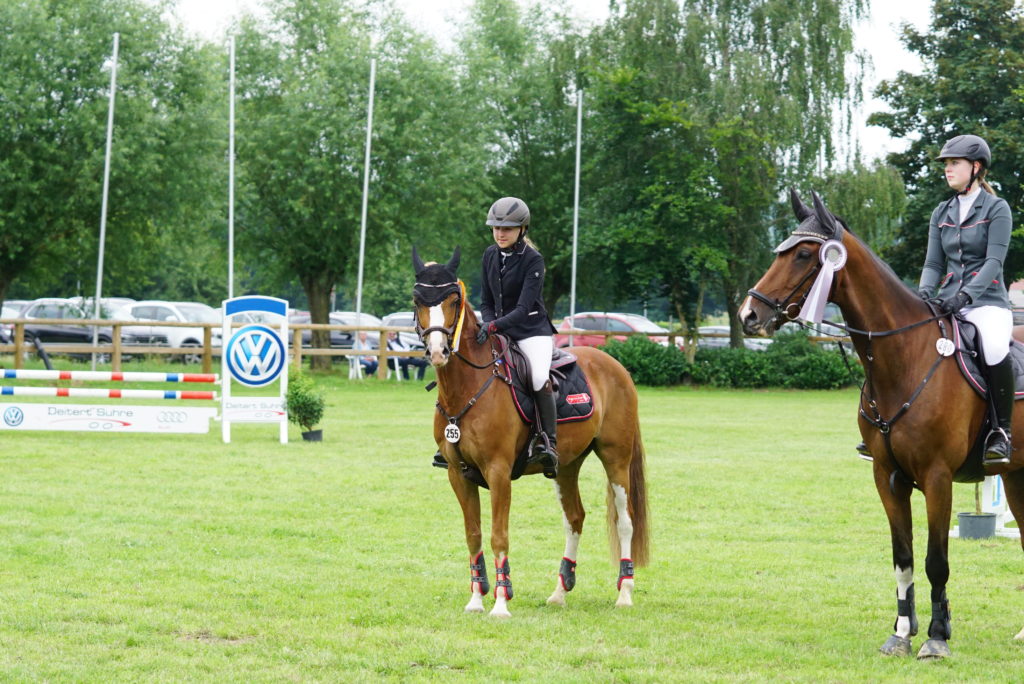 Lia Julie Beckmann null und in der Zeit weit vorn im Springen