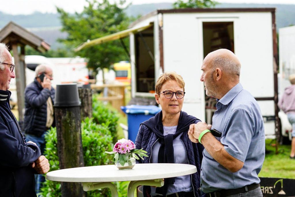 Turnierleitung Martina Dammrose und Fritz Ibershoff